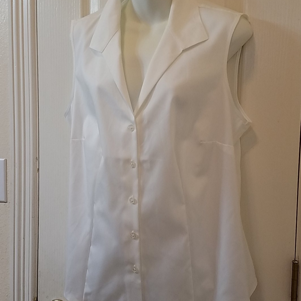 Jones New York White Sleeveless Collar Blouse